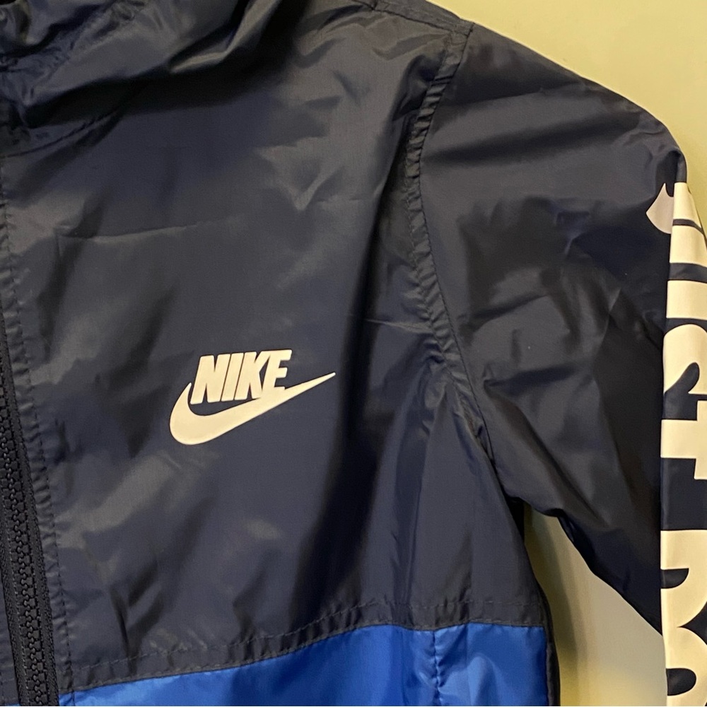NWT Boys Nike Just Do It Windrunner Jacket Navy Blue 5-6 YRS S (6-7) - Picture 7 of 16